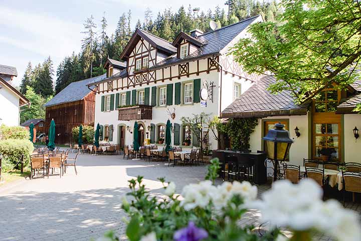 Chalet und Gasthof Bischofsmühle im Naturpark Frankenwald